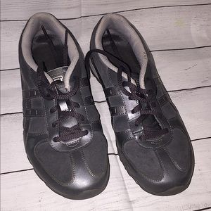 Sketchers Women’s Biker shoe/sneaker Sz